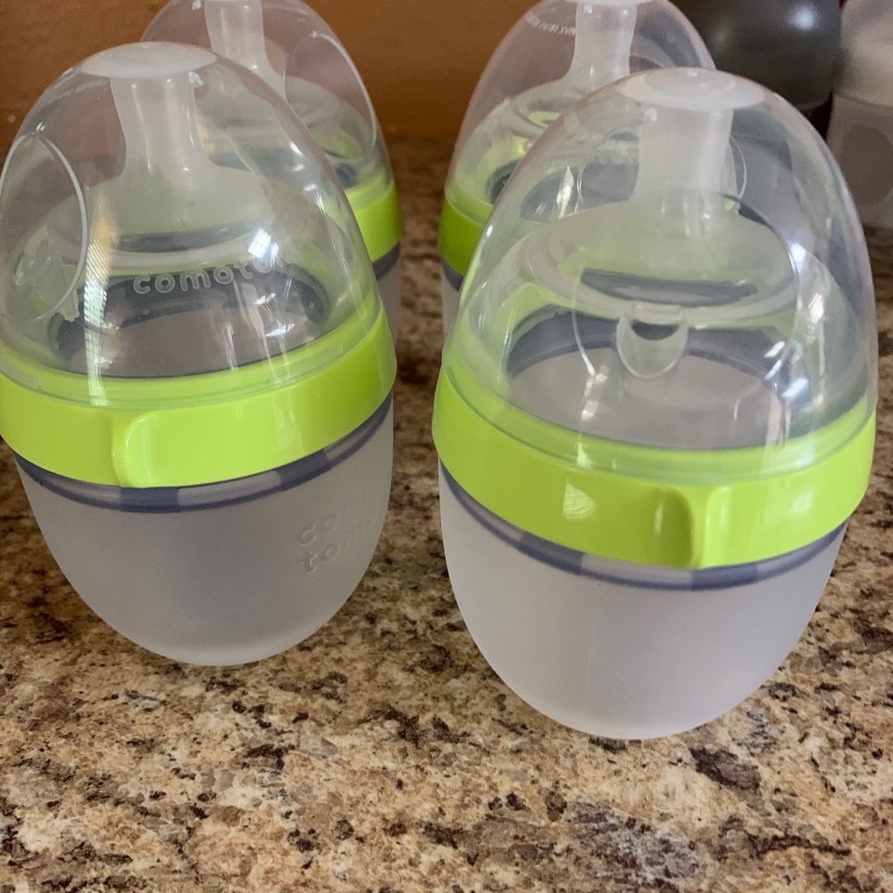Comotomo 5 oz baby bottles